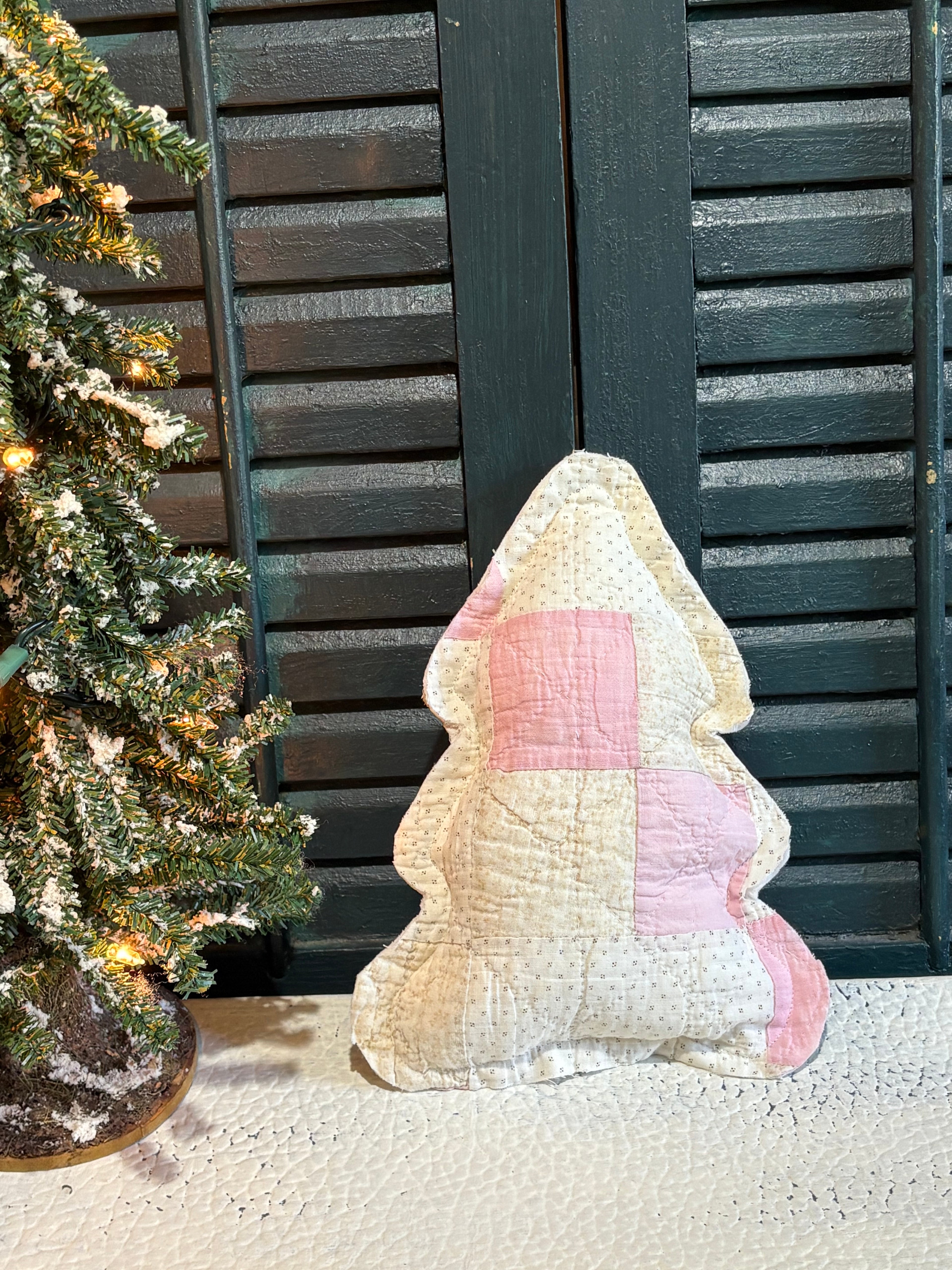 Vintage Quilt Christmas Tree