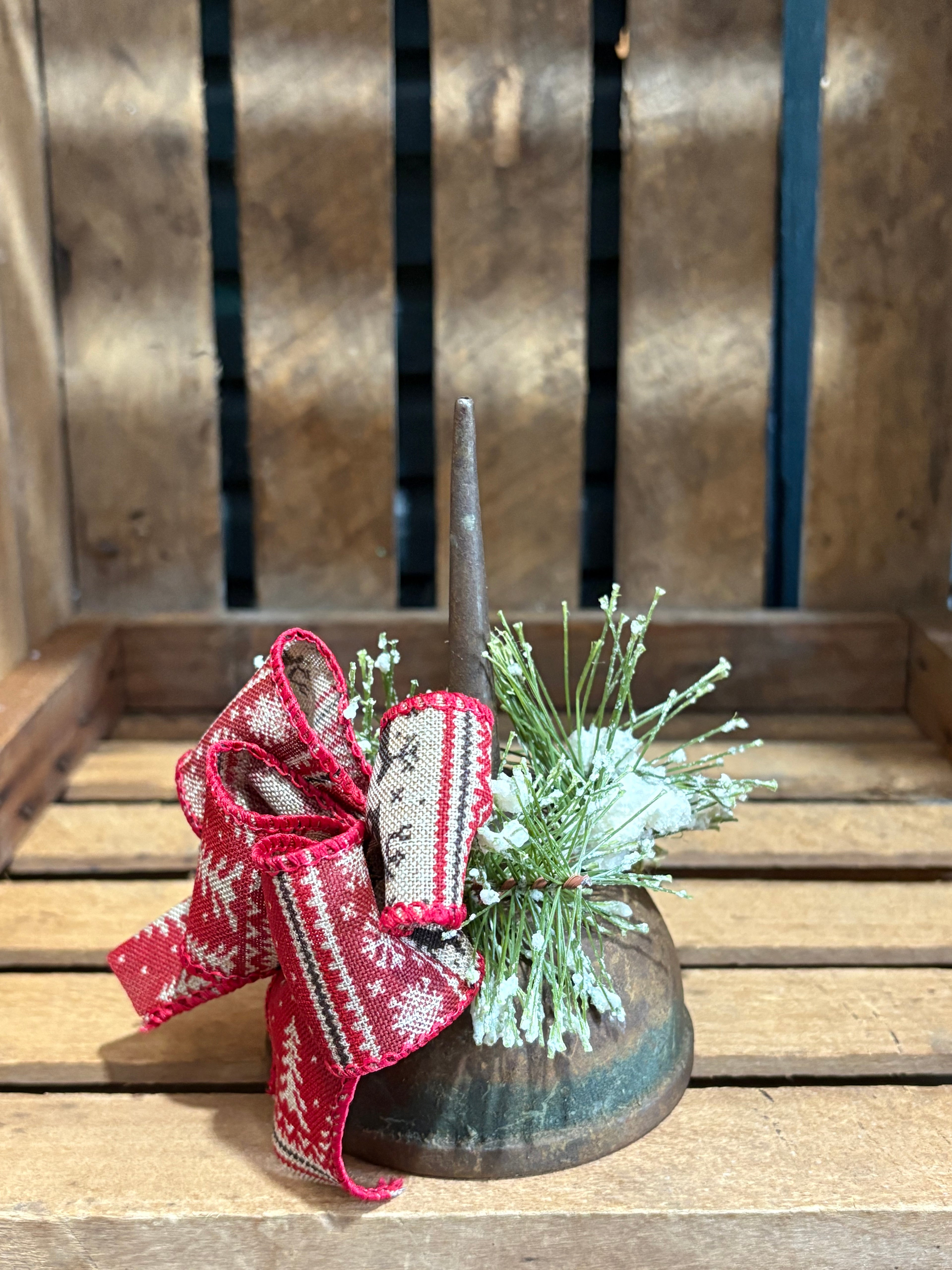 Primitive Christmas Oil Can Decor