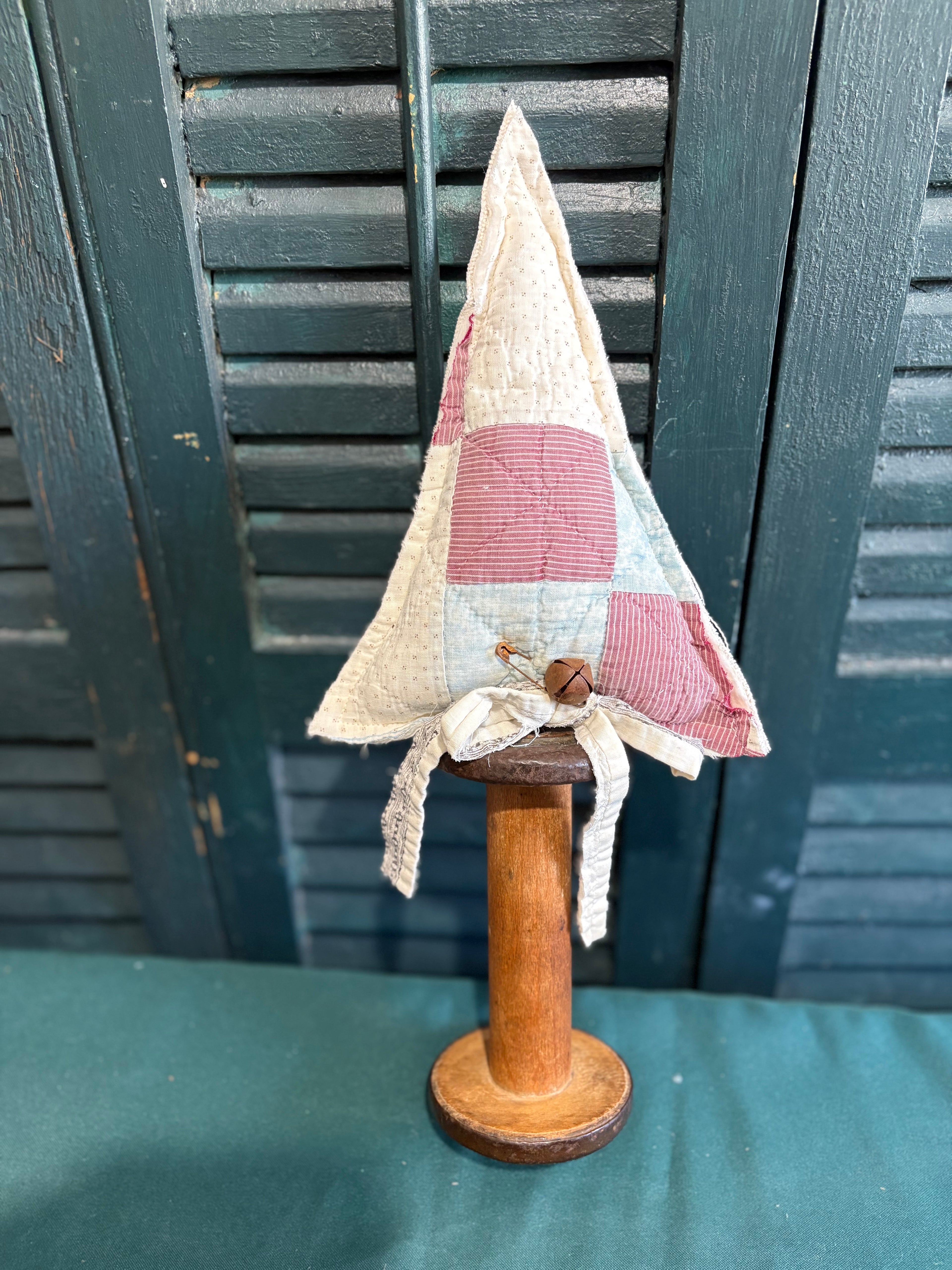 Antique Wood Bobbin Spool Vintage Quilt Tree